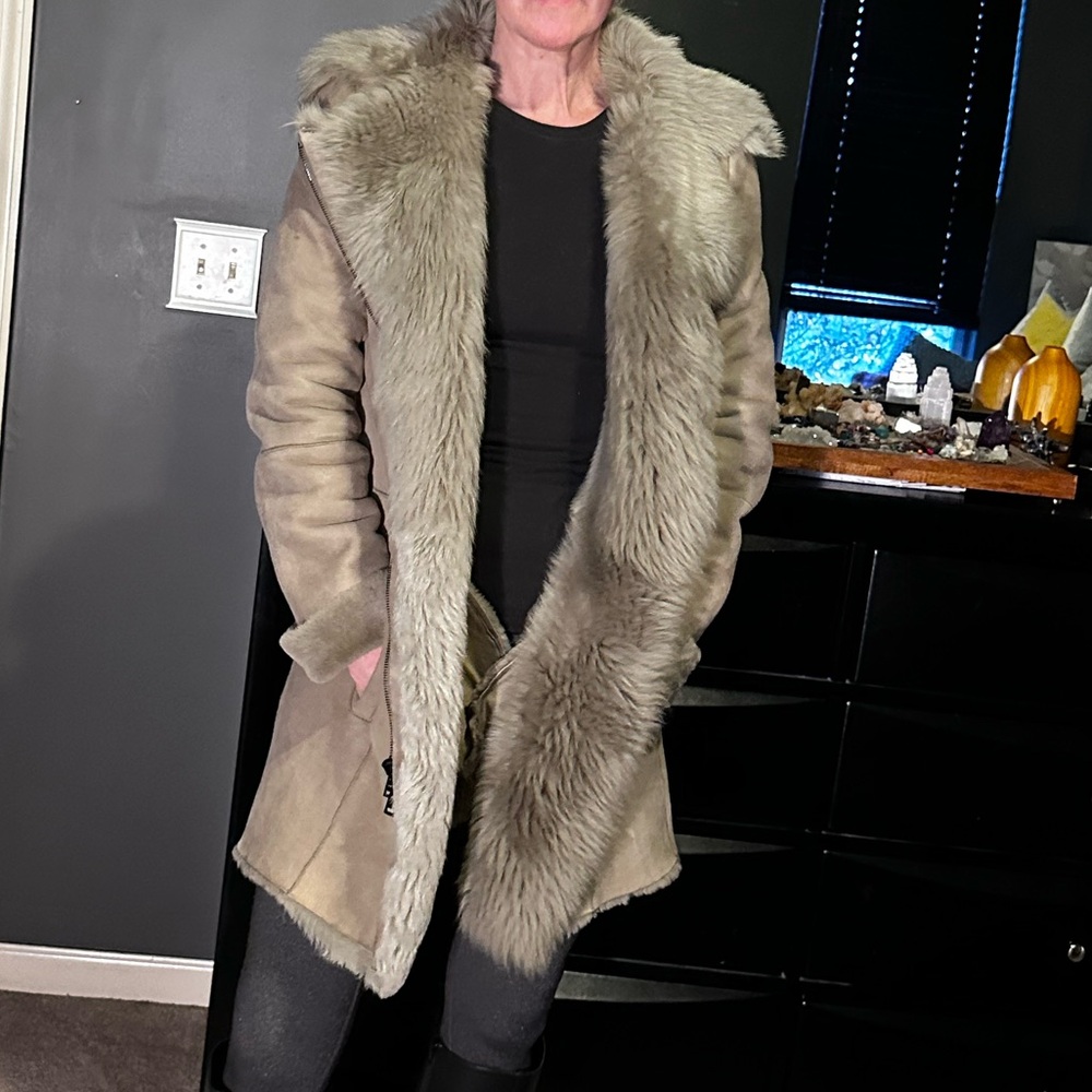 Vince Shearling Fur lined  Tan biege jacket Coat $2500 @ Saks worn once!